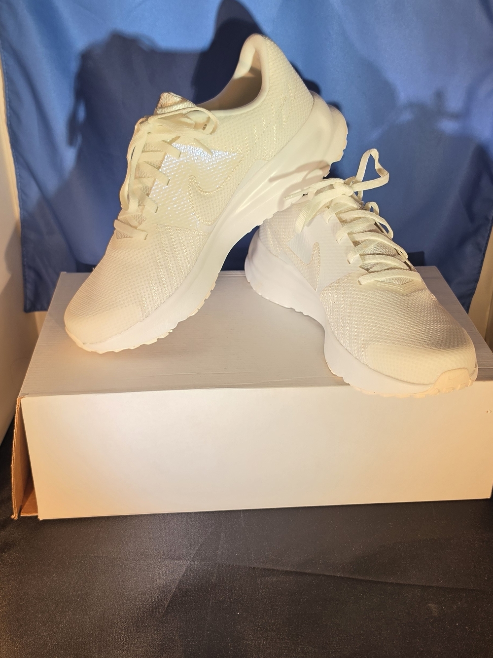Nike Women's Cream/White Running Sneakers